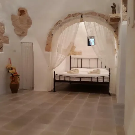 Holiday home Trullo Madonna Piccola *